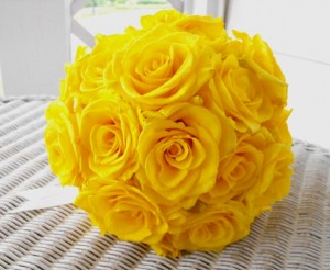 yellow rose bridal bouquet