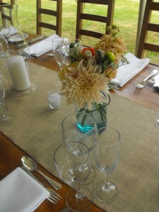 cafe au lait dahlia centerpiece