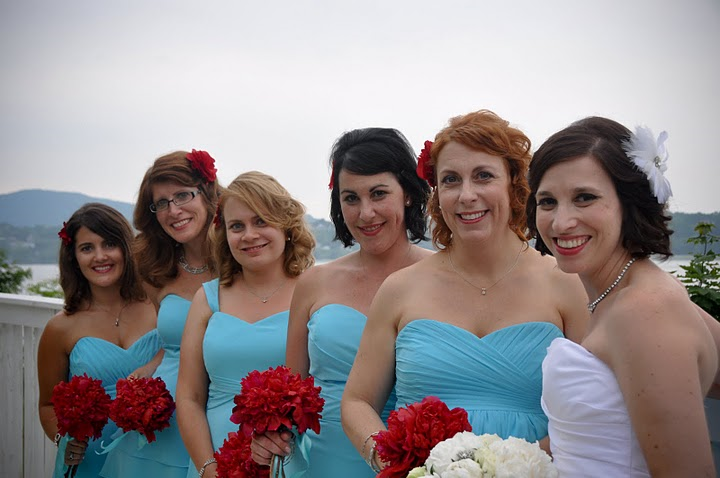 sara and bridesmaids